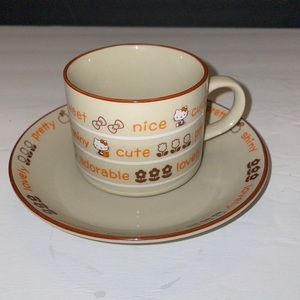 HELLO KITTY Sanrio vintage 1976 Tea cup and Saucer Adorable